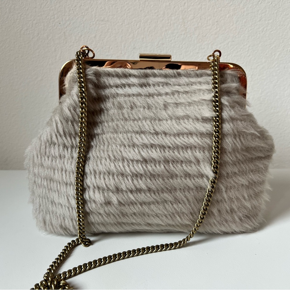 Clare V. Faux Fur Sissy / Flore